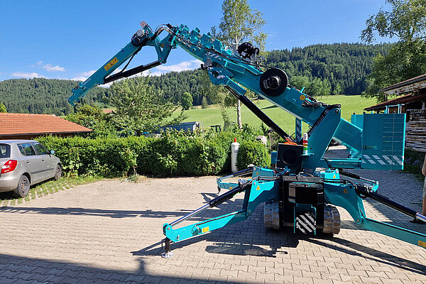 Minikran im Einsatz – Fensterbau, Fassadenbau und Industrieanlagen